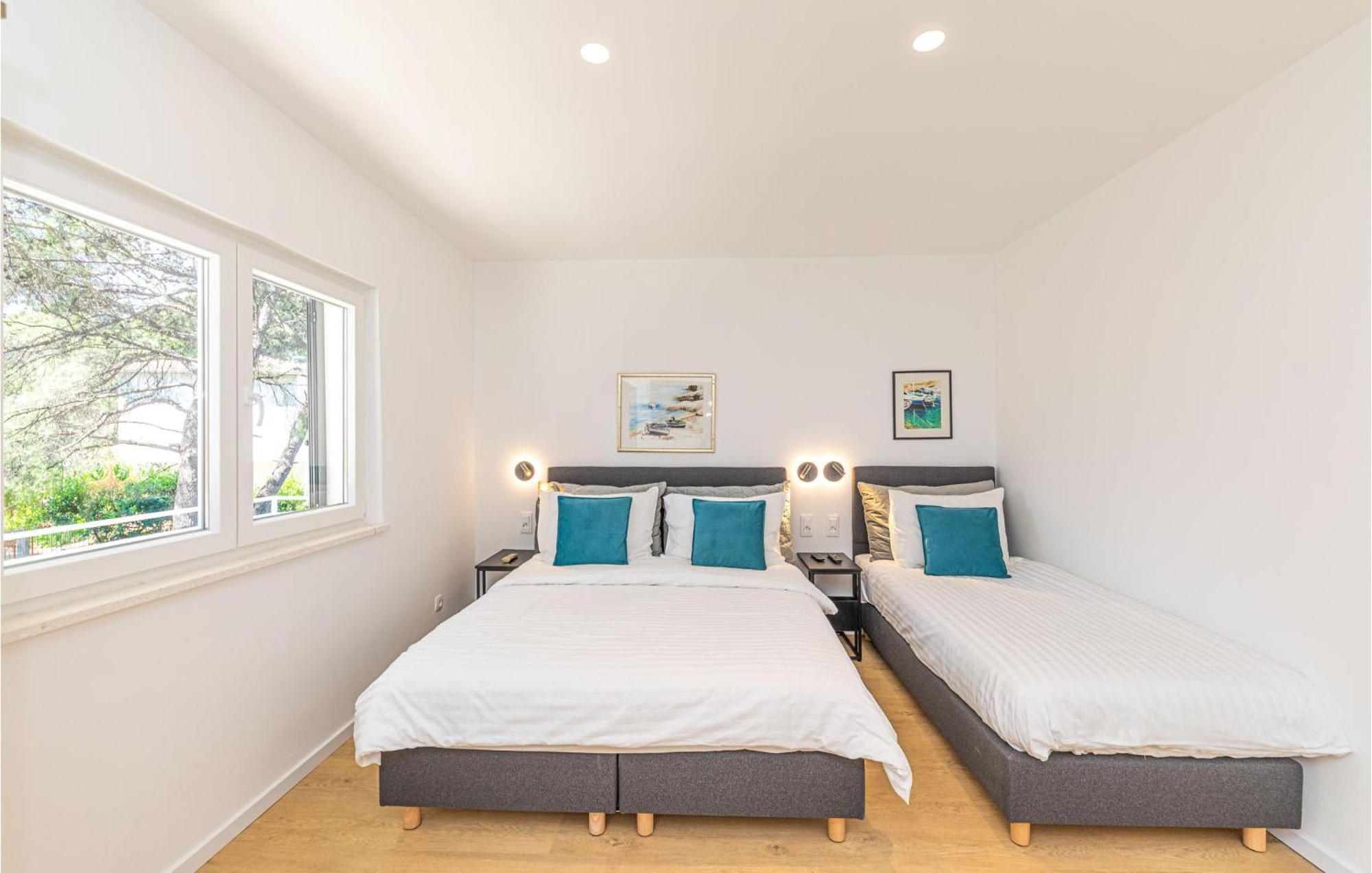 3 Bedroom Lovely Home In 야드리야 외부 사진