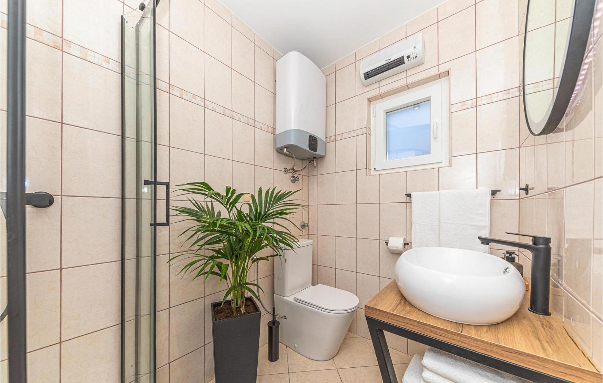 3 Bedroom Lovely Home In 야드리야 외부 사진
