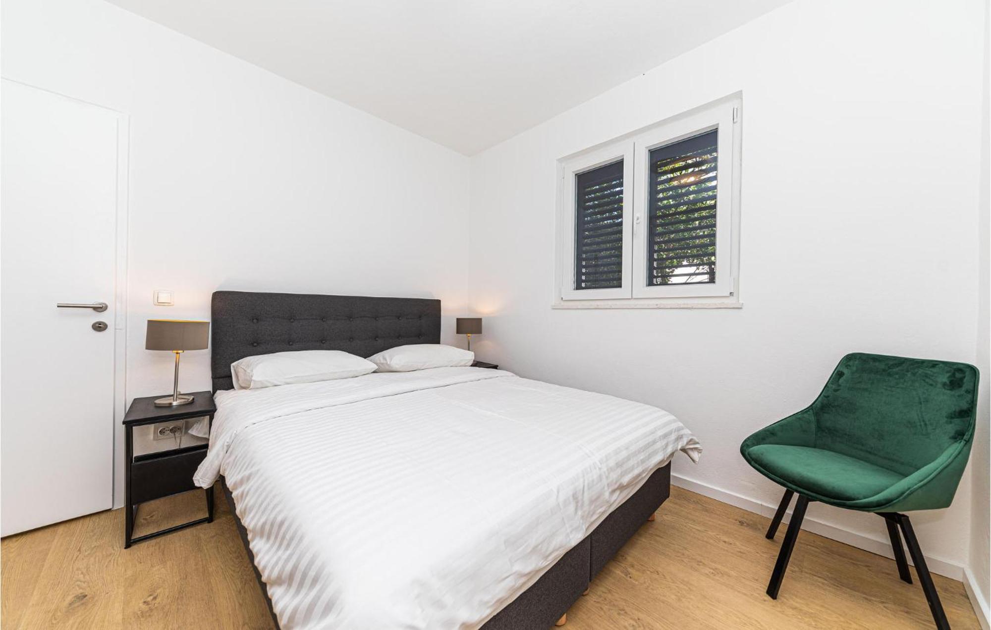 3 Bedroom Lovely Home In 야드리야 외부 사진
